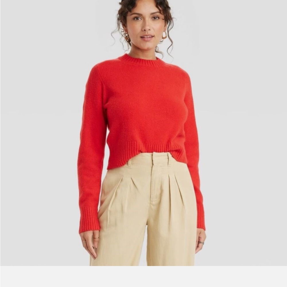 Universal Thread Vibrant Red Crew Neck Sweater